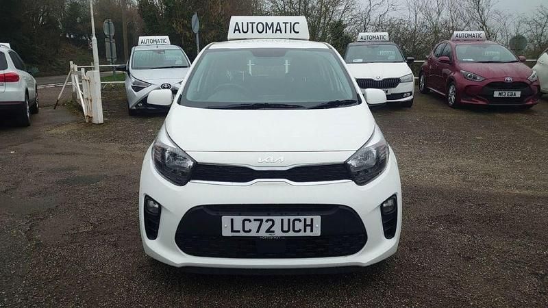 Used Kia Picanto 67 HP (49 kW) 2022 White Hatchback