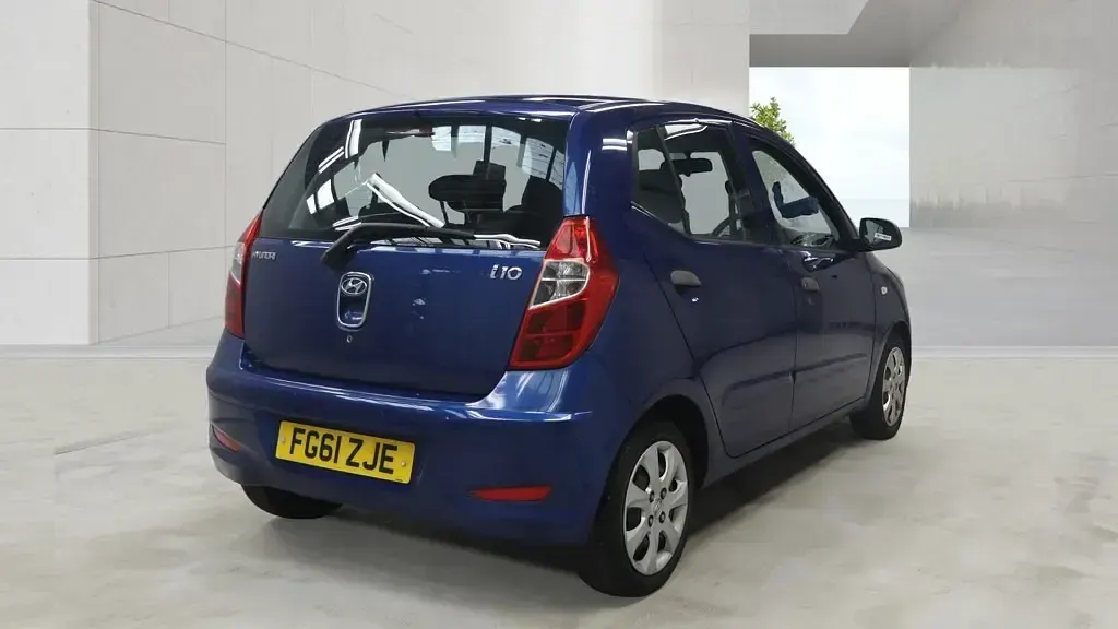 Used Hyundai i10 Classic 86 HP (63 kW) 2011 Blue Hatchback