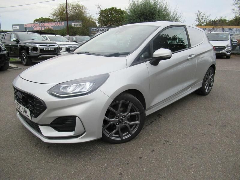Silver Used 2022 Ford Fiesta Sport Hatchback | £9,495 (Fair price) - Image 1/4