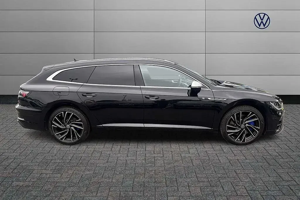 Used VW Arteon 320 HP (235 kW) 2025 Estate