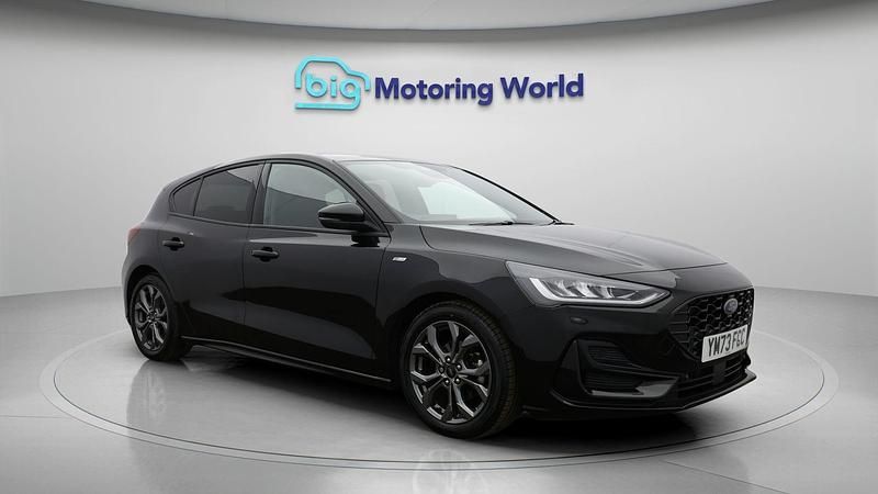 Used Ford Focus ST-Line 123 HP (90 kW) 2024 Black Hatchback