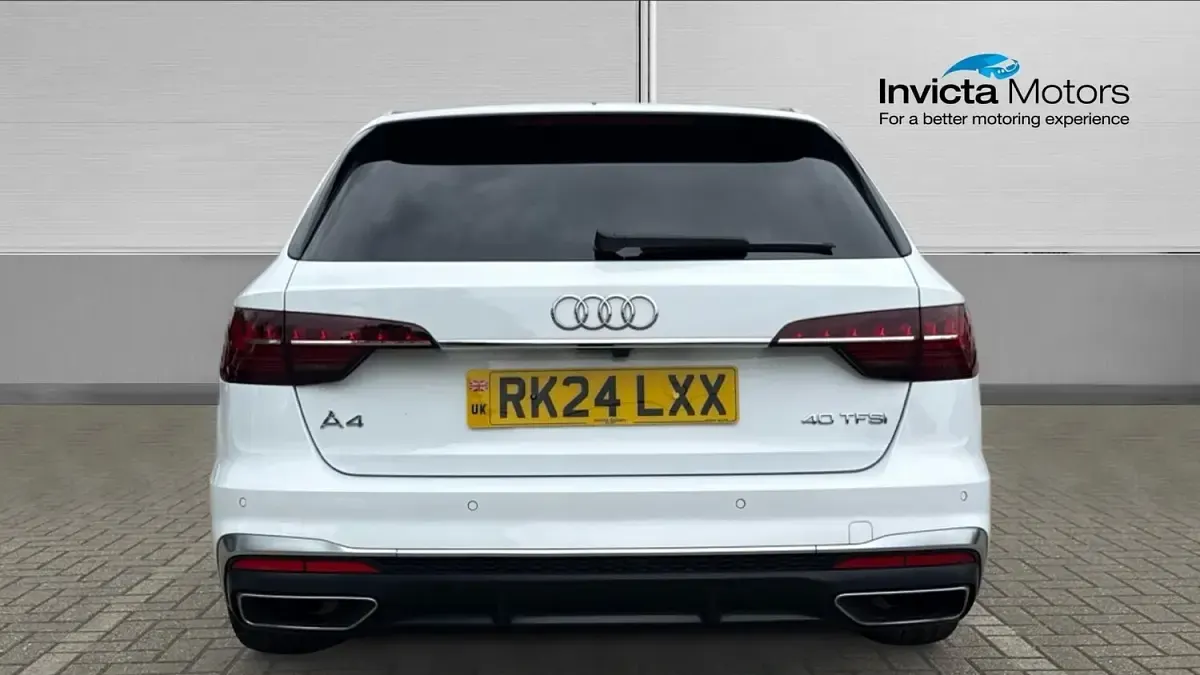 Used Audi A4 S-Line 204 HP (150 kW) 2024 White Estate