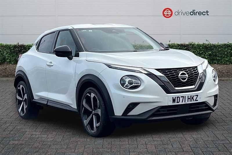 White Used 2022 Nissan Juke Tekna SUV | £12,898 (Fair price) - Image 1/4