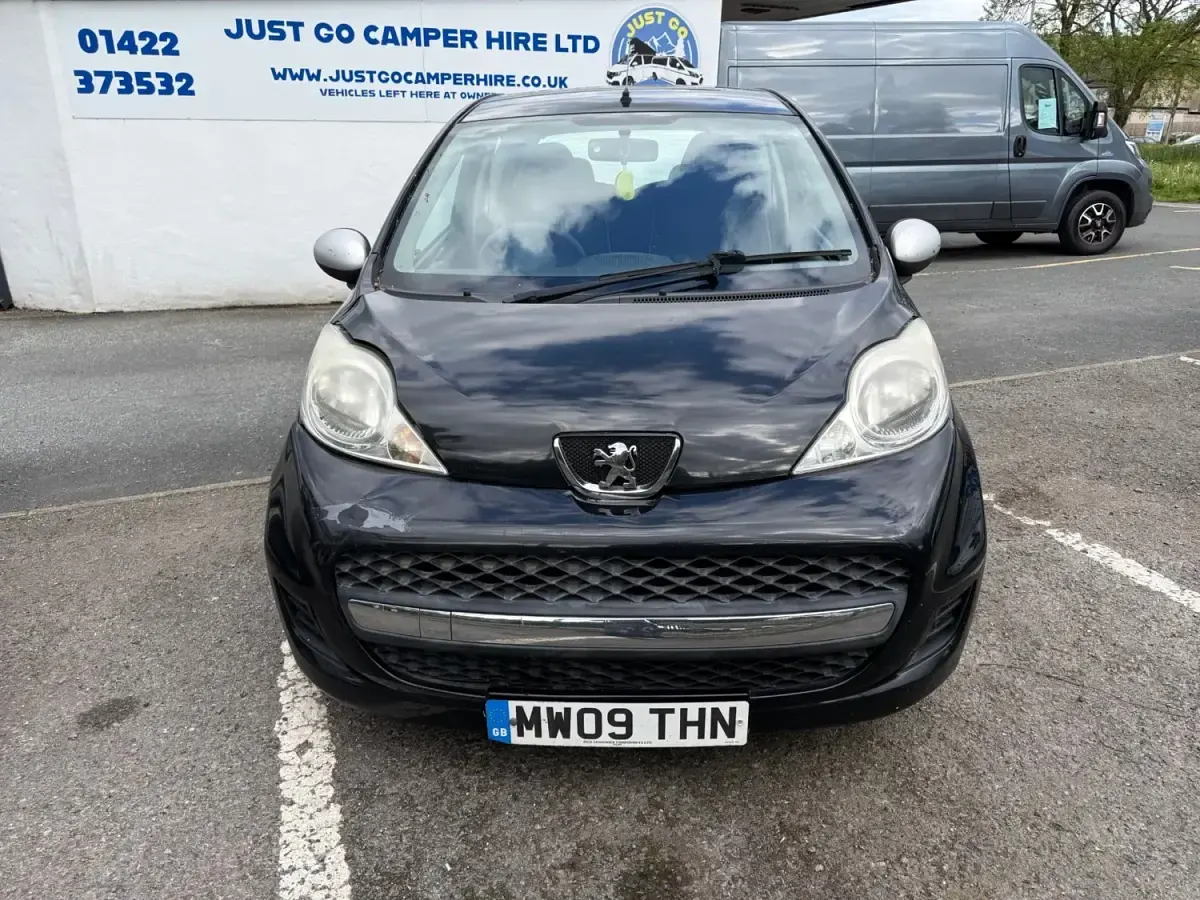 Used Peugeot 107 68 HP (50 kW) 2009 Black Hatchback