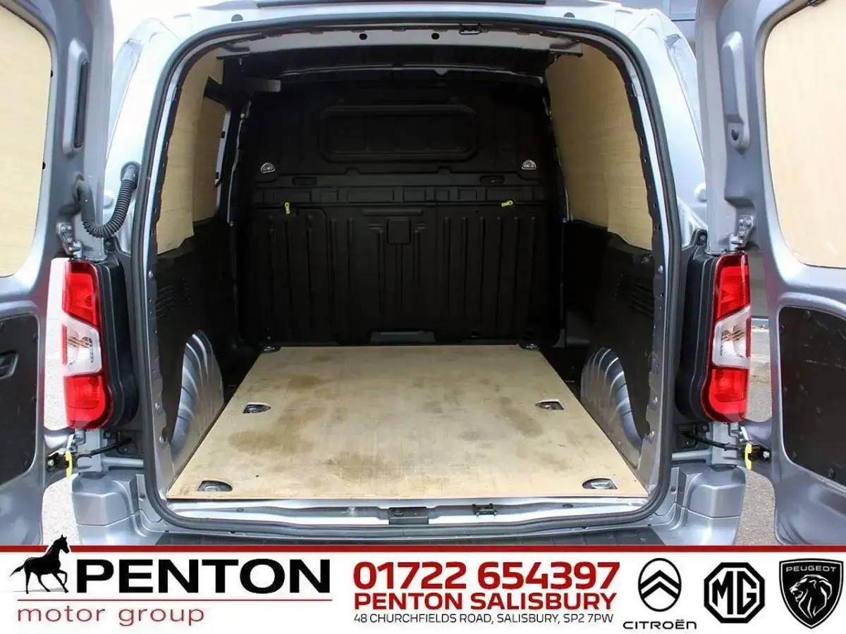Used Peugeot Partner S 101 HP (74 kW) 2025 Grey MPV