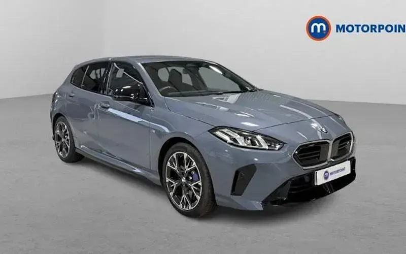 Usado BMW M135 300 HP (220 kW) 2025 Citadino