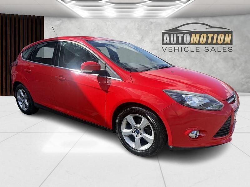 Usado Ford Focus Zetec 2014 Vermelho Citadino