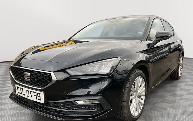 Used Seat Leon SE Dynamic 110 HP (80 kW) 2023 Hatchback