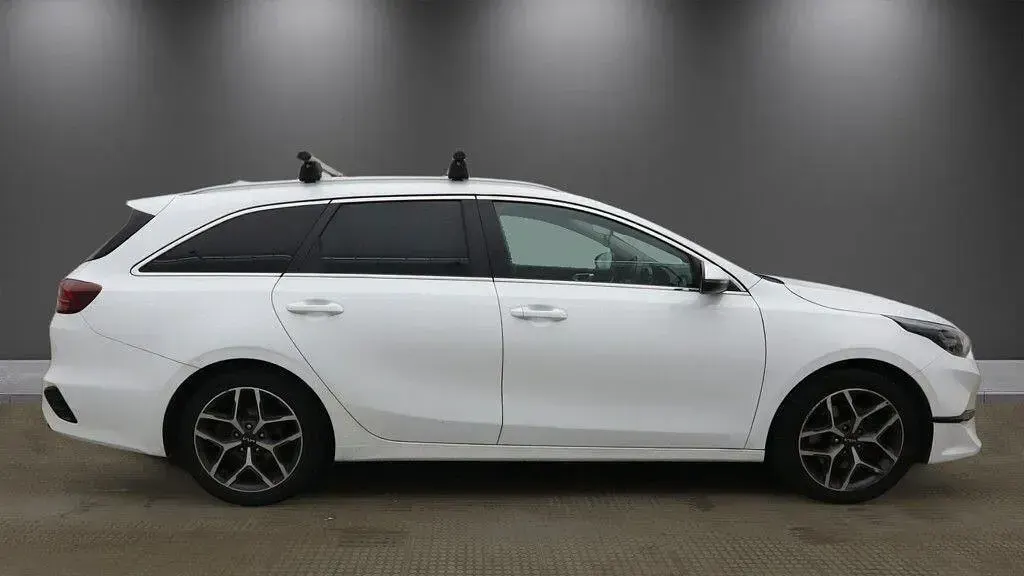 Used Kia Ceed Sportswagon 158 HP (116 kW) 2023 White Estate
