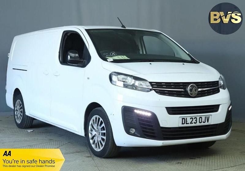 Used Vauxhall Vivaro 100 HP (73 kW) 2023 White MPV