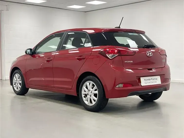 Used Hyundai i20 SE 2016 Red Hatchback