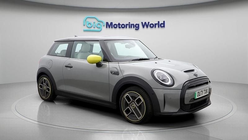 Used Mini Cooper SE Hatch 133 kW (181 HP) 2021 Hatchback