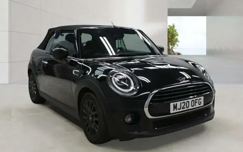 Używany Mini Cooper Cabriolet Classic 136 KM (100 kW) 2020 Kabriolet