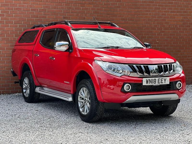 Red Used 2018 Mitsubishi L200 Warrior Pickup | £11,995 (Fair price) - Image 1/4