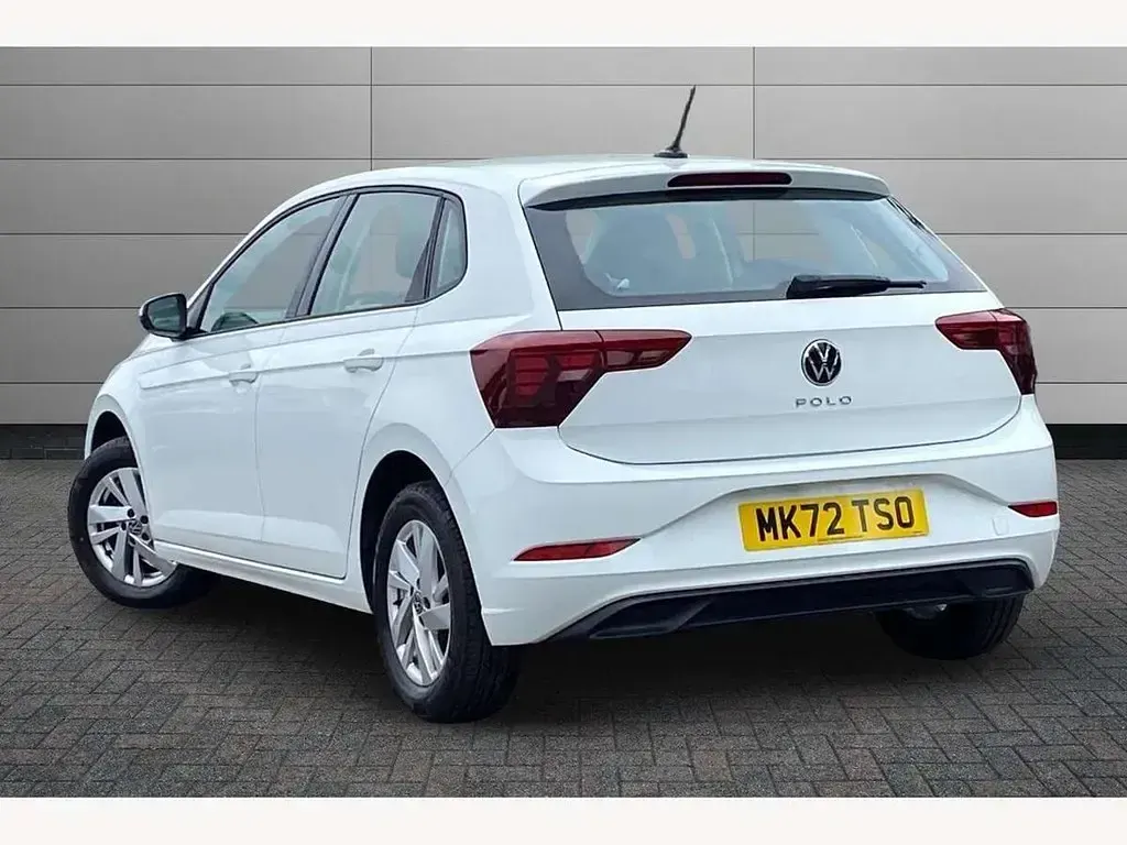 Used VW Polo Life 80 HP (58 kW) 2022 White Hatchback