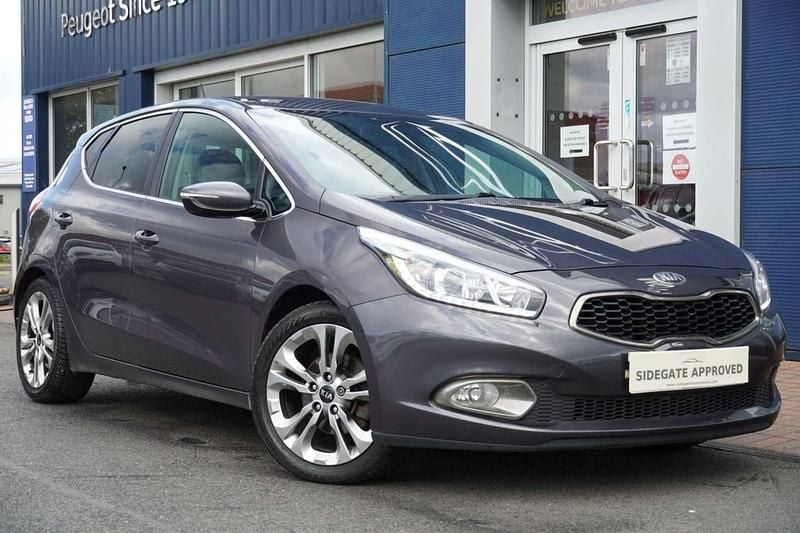 Silver Used 2013 Kia Ceed 4 Hatchback | £4,495 (Fair price) - Image 1/3