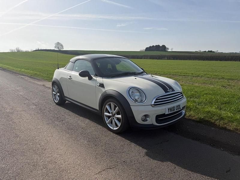 Used Mini Cooper Coupé 2011 White Coupe