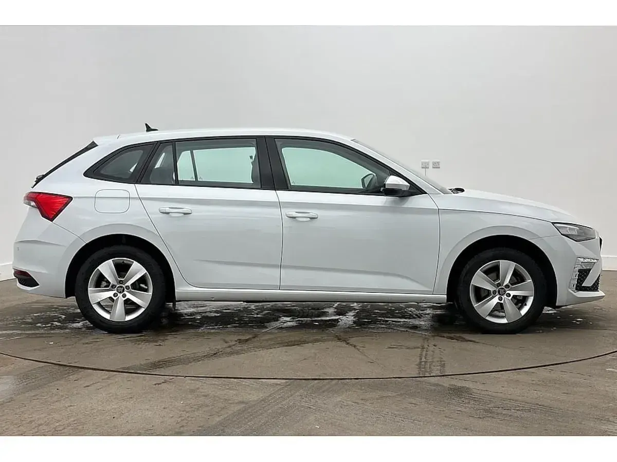 Used Skoda Scala SE 85 HP (62 kW) 2025 Moon white metallic Hatchback