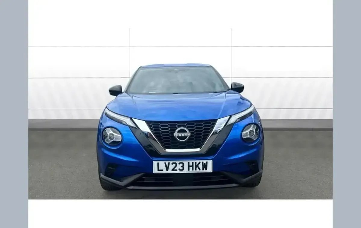 Used Nissan Juke N-Connecta 114 HP (83 kW) 2023 Blue SUV