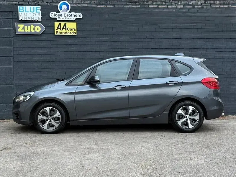 Usado BMW 216 Impressive 116 HP (85 kW) 2015 Cinzento Citadino