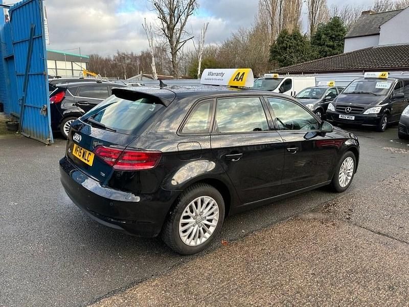 Used Audi A3 Sportback Design 110 HP (80 kW) 2015 Black Hatchback