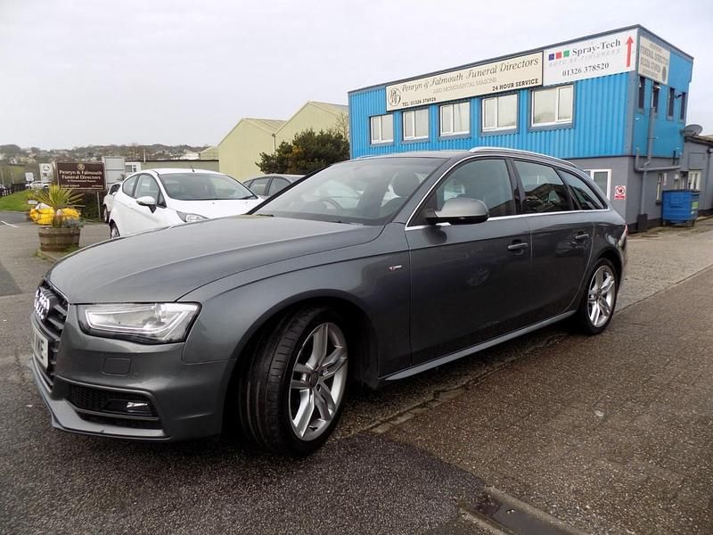Used Audi A4 S-Line 150 HP (110 kW) 2014 Grey Estate