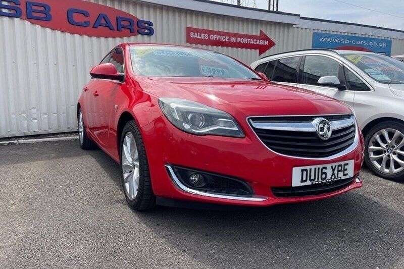 Red Used 2016 Vauxhall Insignia SRi Hatchback | £3,999 (Good price) - Image 1/1