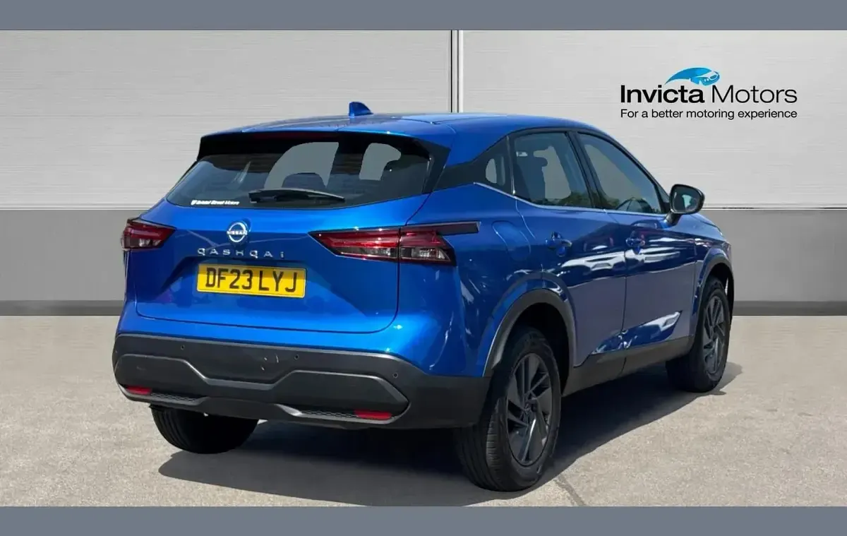 Used Nissan Qashqai Acenta Premium 140 HP (102 kW) 2023 Blue SUV