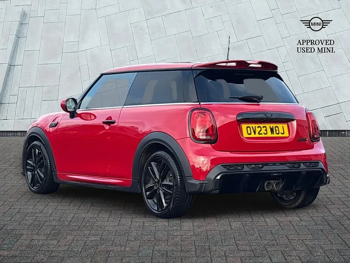 Używany Mini Cooper S Hatch 176 KM (129 kW) 2023 Czerwony Hatchback