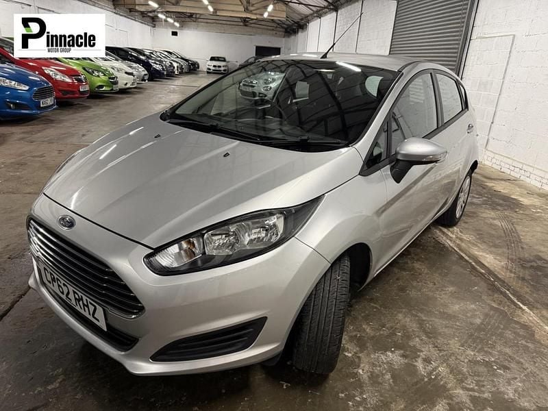 Used Ford Fiesta Style 82 HP (60 kW) 2013 Silver Hatchback
