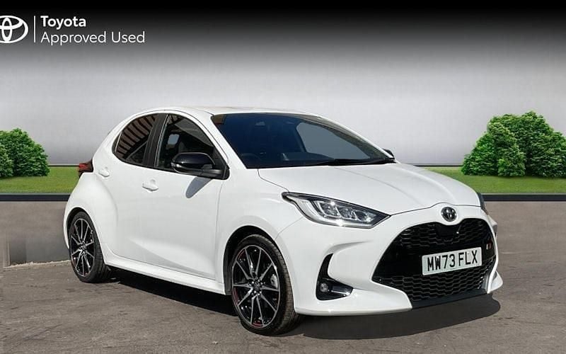 Usado Toyota Yaris Hybrid Sport 116 CV (85 kW) 2022 Utilitario