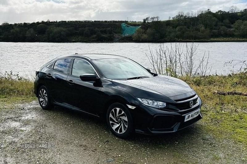 Used Honda Civic SE 129 HP (94 kW) 2017 Black Hatchback