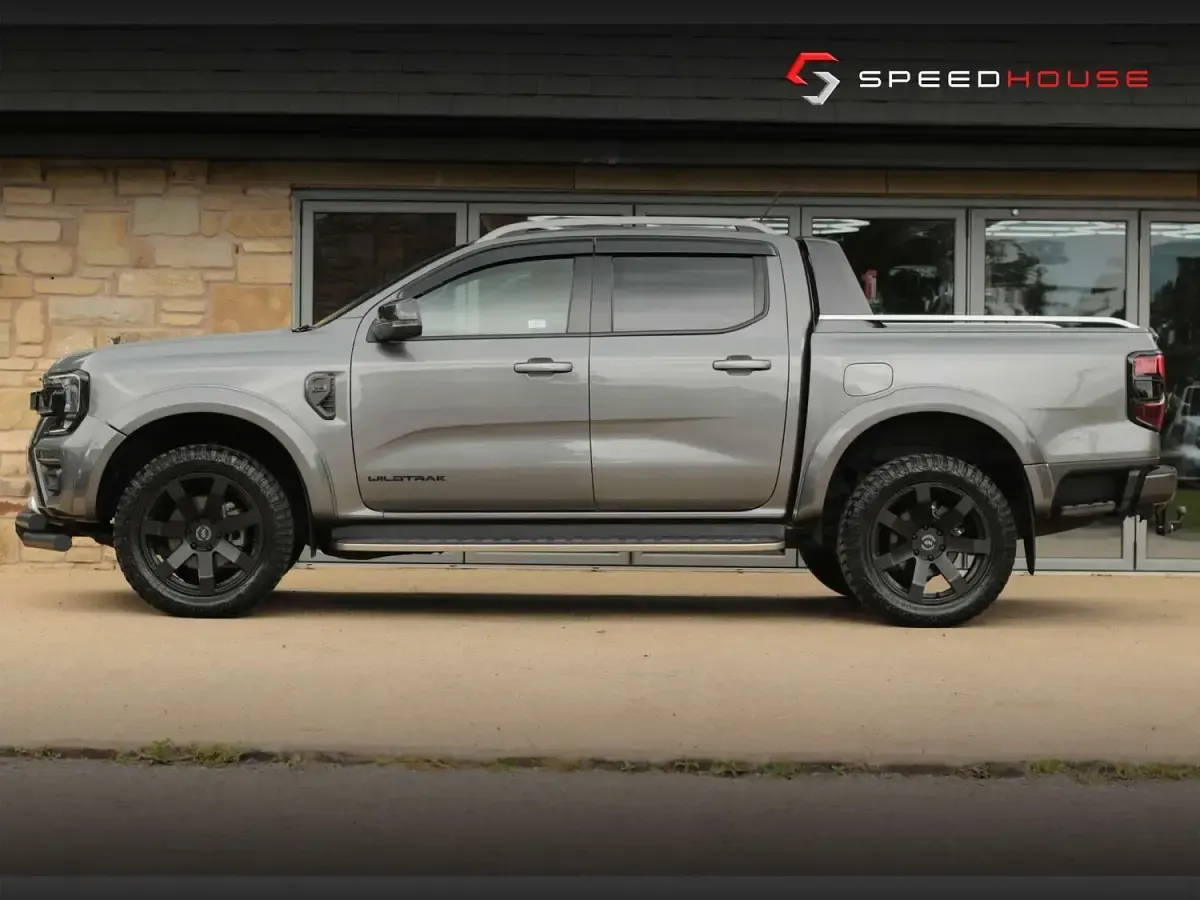 Used Ford Ranger Wildtrack 240 HP (176 kW) 2024 Grey Pickup