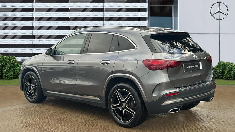 Used Mercedes GLA200 Executive 163 HP (119 kW) 2024 SUV