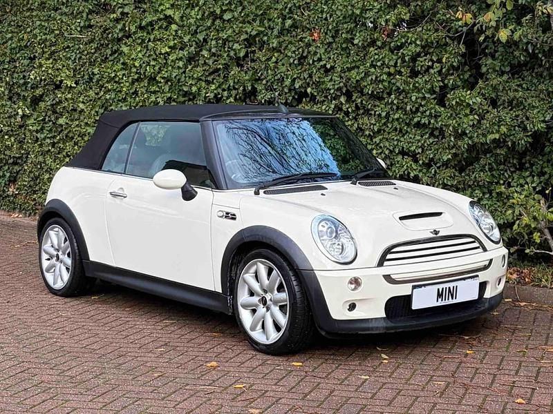 White Used 2005 Mini Cooper S Cabriolet Chili Cabriolet | £2,999 (Fair price) - Image 1/4