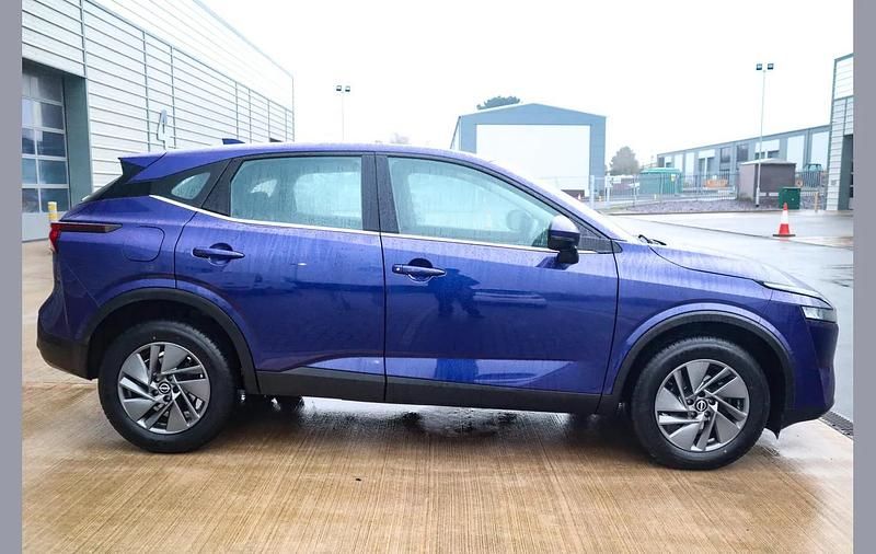 Used Nissan Qashqai Acenta Premium 155 HP (114 kW) 2023 Blue SUV