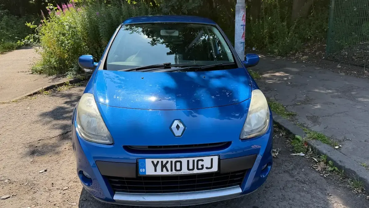 Used Renault Clio Dynamique 75 HP (55 kW) 2010 Blue Hatchback