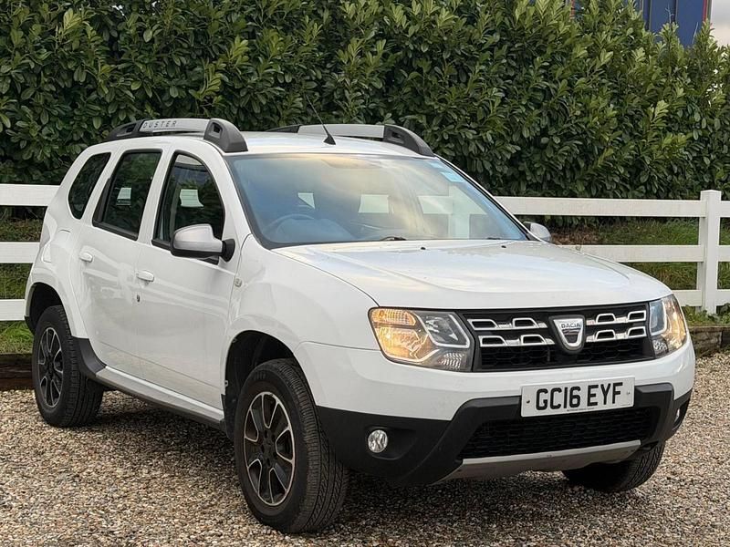 White Used 2016 Dacia Duster Prestige Hatchback | £4,495 (A bit pricey) - Image 1/4