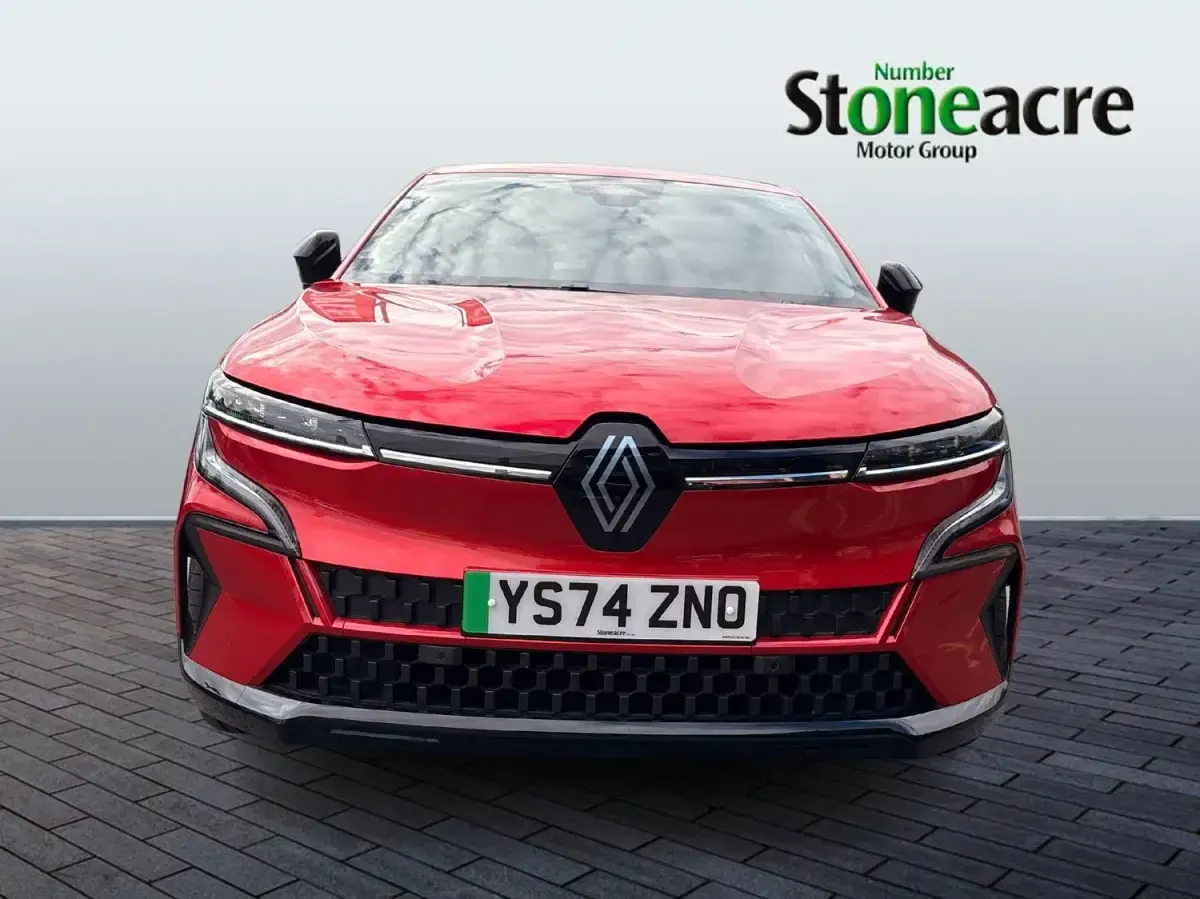 Gebraucht Renault Megane E-Tech Komfort 160 kW (218 PS) 2024 Rot Kleinwagen