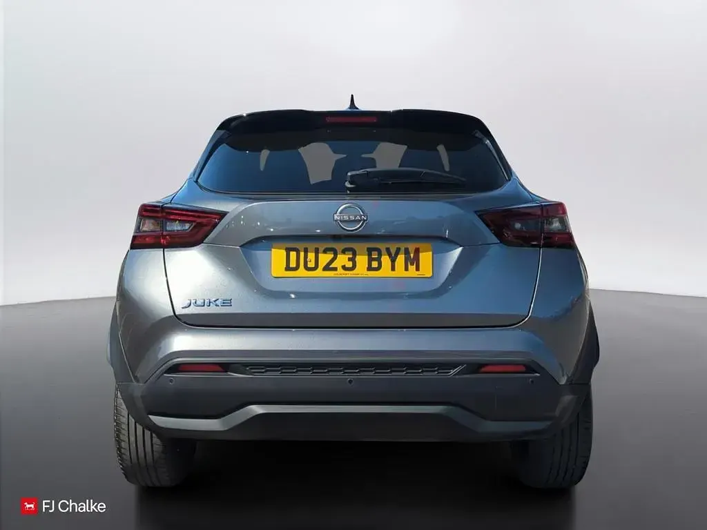 Used Nissan Juke N-Connecta 114 HP (83 kW) 2023 Grey SUV
