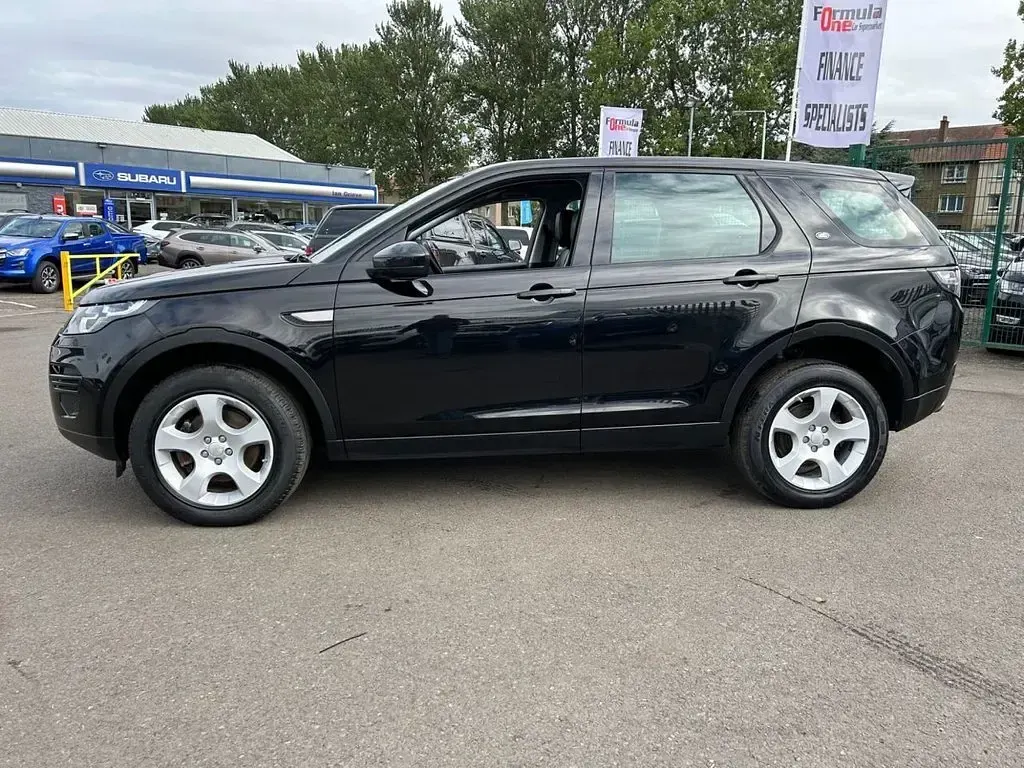 Used Land Rover Discovery 4 SE 150 HP (110 kW) 2016 Black SUV