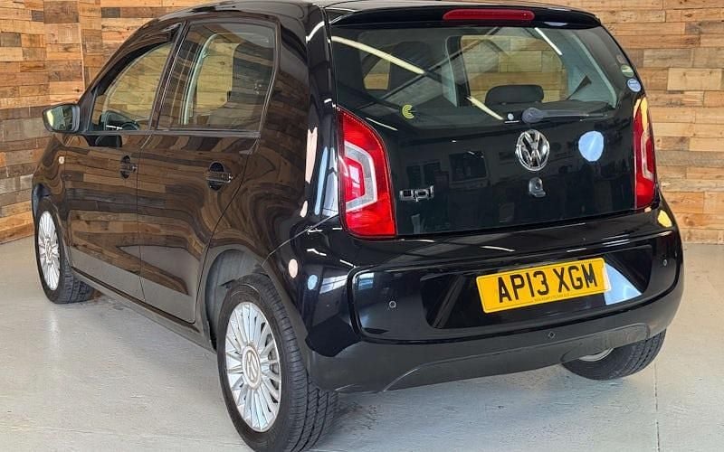 Used VW up! Highline 75 HP (55 kW) 2016 Hatchback