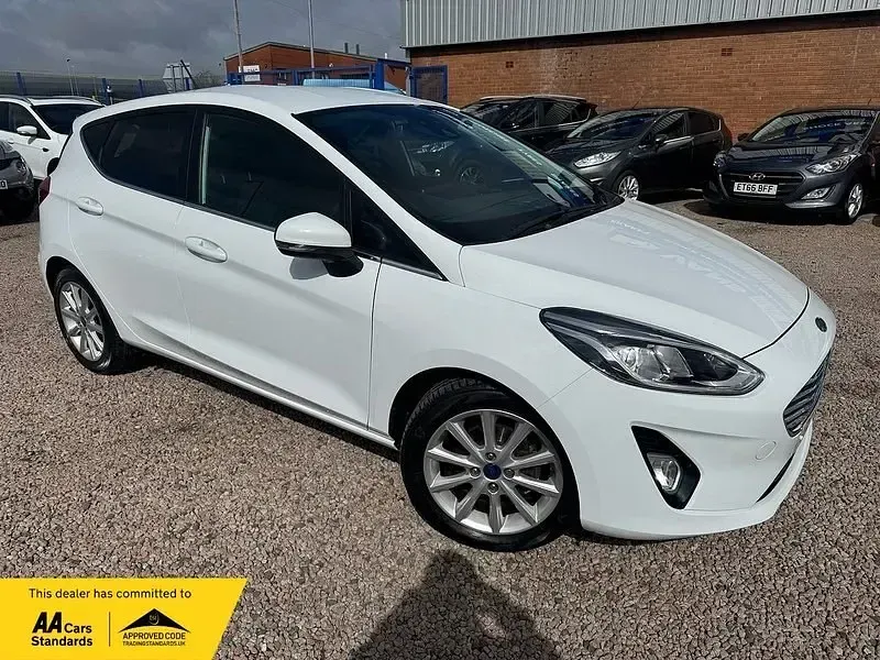 Usado Ford Fiesta Titanium 100 HP (73 kW) 2018 Branco Citadino