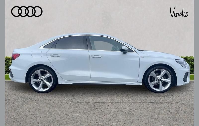 Used Audi A3 S-Line 147 HP (108 kW) 2023 White Sedan