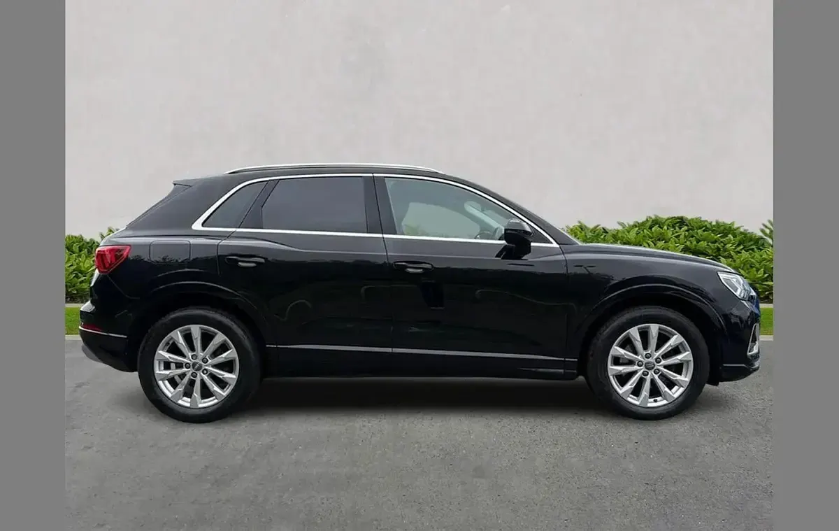 Used Audi Q3 Sport 147 HP (108 kW) 2019 Black SUV