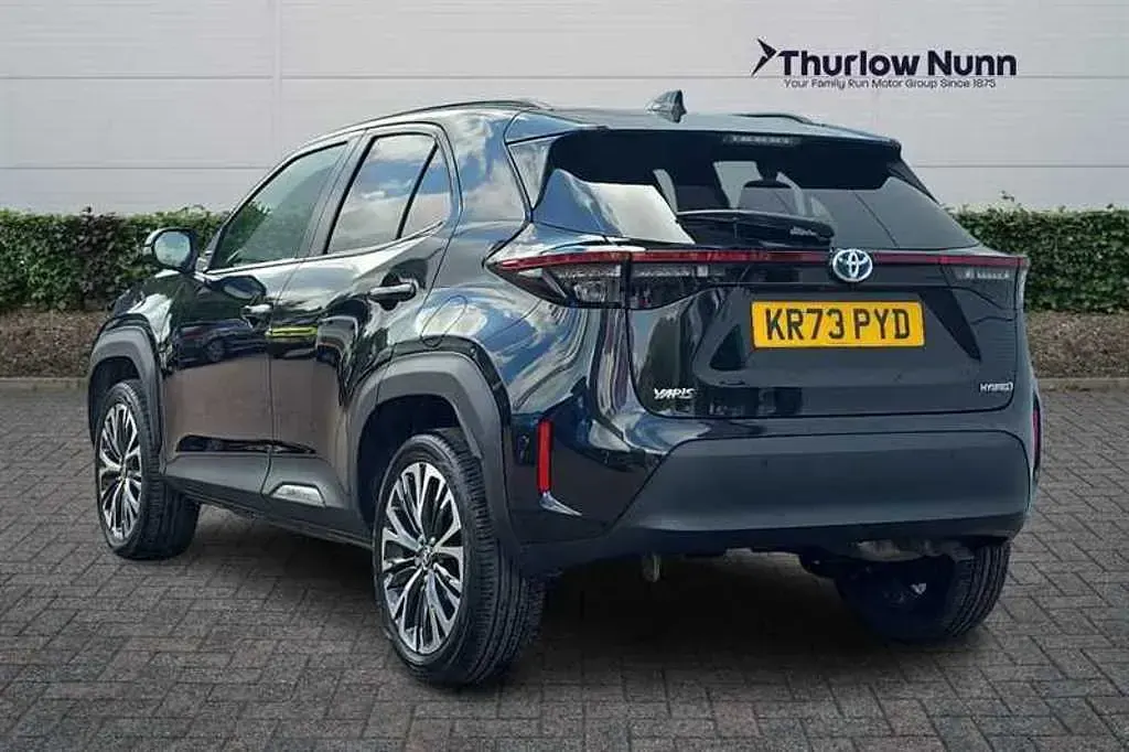 Used Toyota Yaris Cross 116 HP (85 kW) 2023 Black SUV