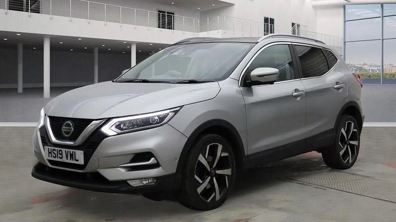 Used Nissan Qashqai Tekna 115 HP (84 kW) 2019 Silver SUV