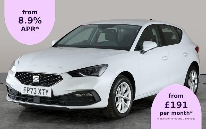 White Used 2023 Seat Leon SE Hatchback | £14,958 (Fair price) - Image 1/1