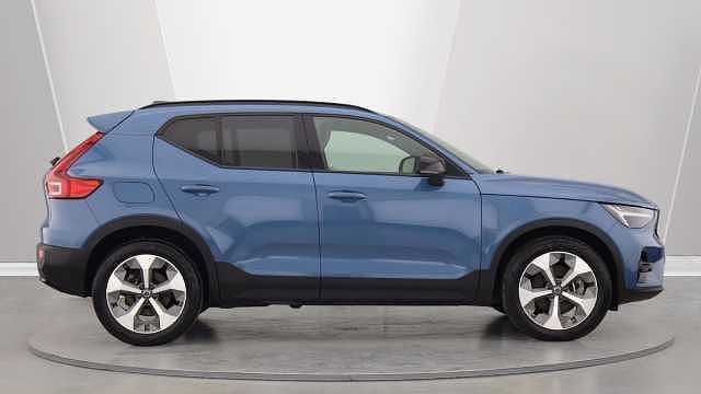 Used Volvo XC40 Plus 197 HP (144 kW) 2023 SUV