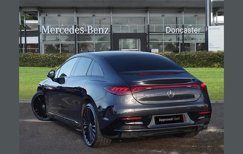 Usado Mercedes EQE350 AMG line 214 kW (292 HP) 2025 Cinzento Sedan